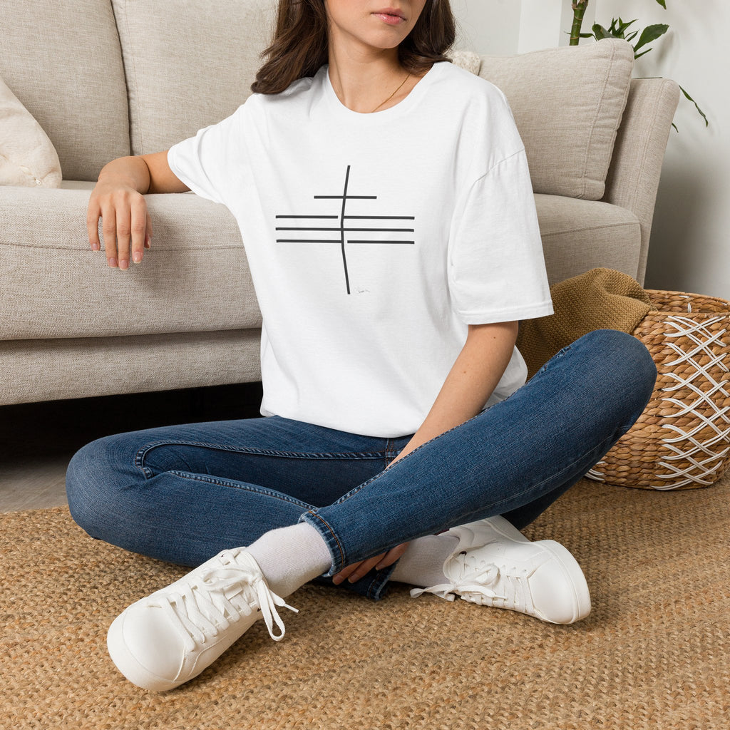 3 Line Subtle Cross Trinity - T-Shirt
