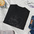 Be still face heart coffee - T-Shirt